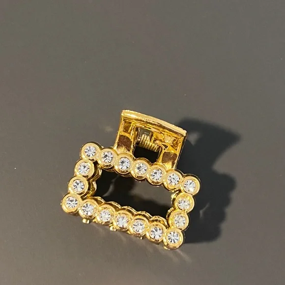 Hair clips brand new - Picture 1 of 6